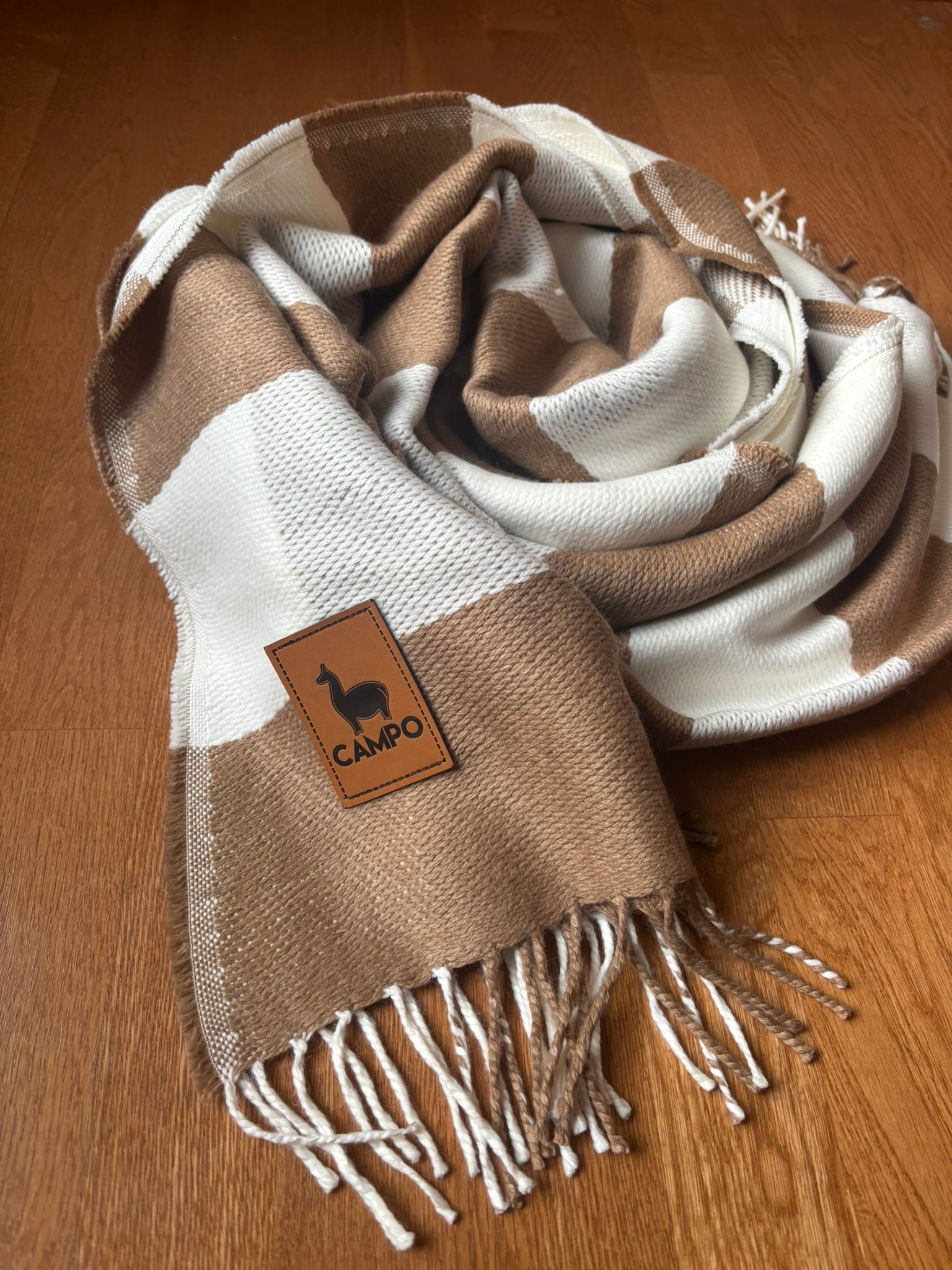 Close-up of Campo Alpaca minimalist alpaca woven blanket – cozy, elegant throw with clean modern design