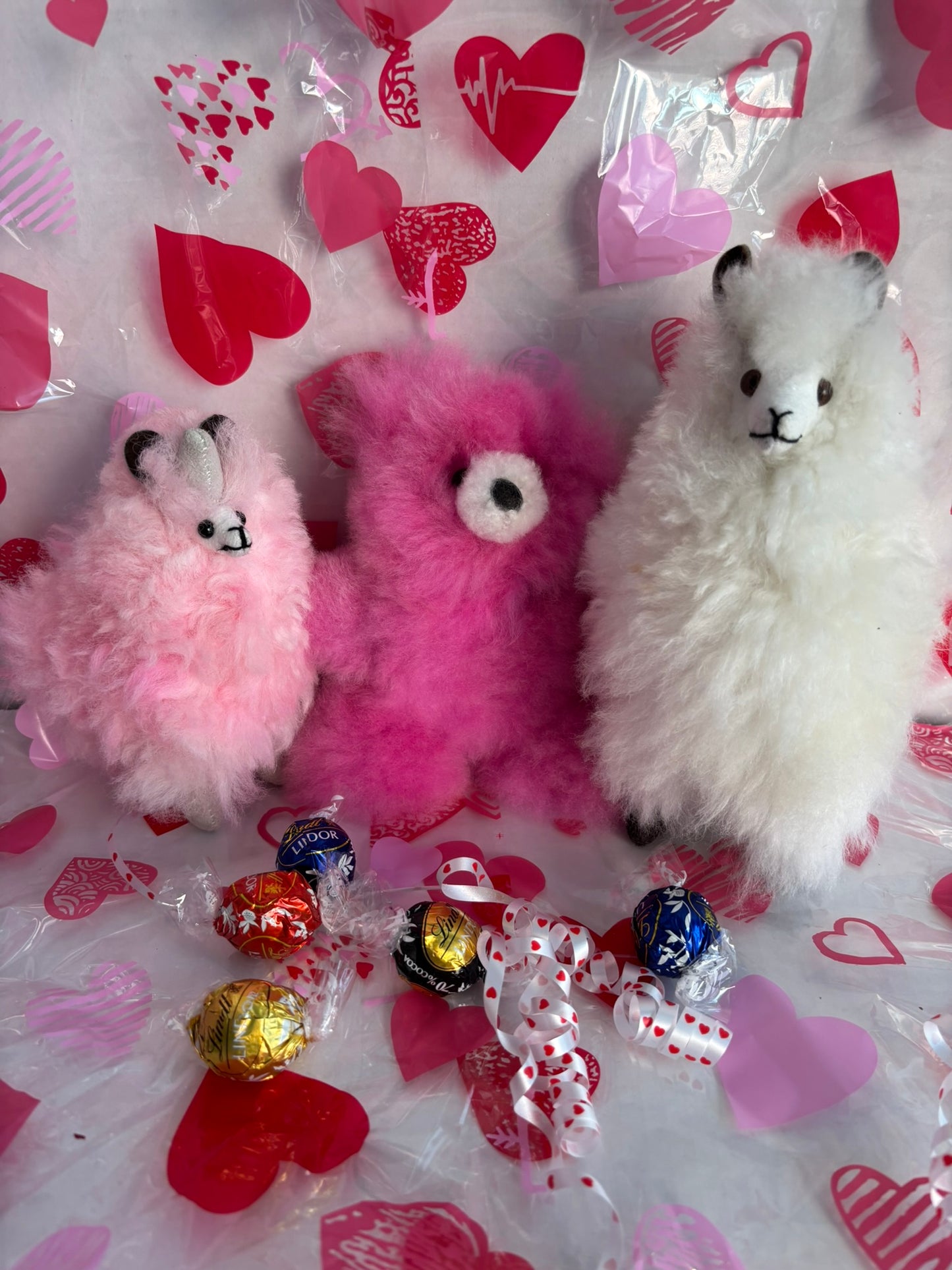 Valentine's Large Alpaca Fluffy + Chocolates Gift Bag