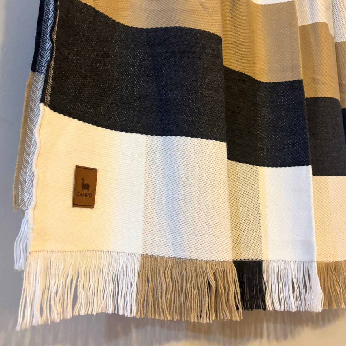 Minimalist Alpaca Woven Throw Blanket - Carlos - WS
